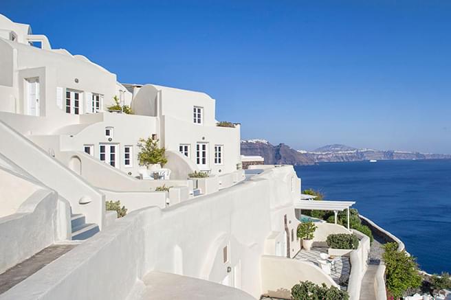 Luxury getaways in the greek islands 