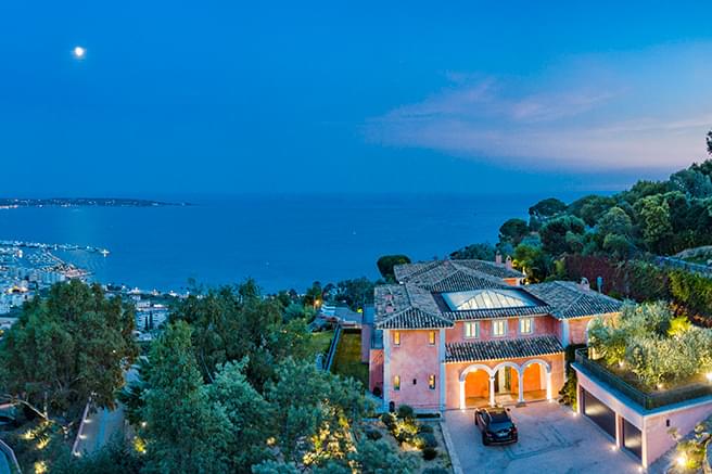 Seasonal rentals on the French Riviera