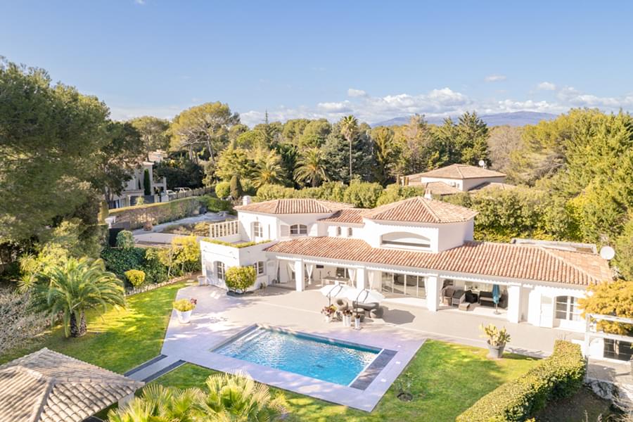 COLDWELL BANKER IN MOUGINS