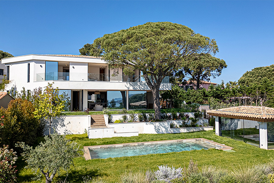 L'agence du Cap, direction le Var