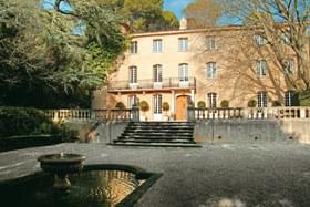 Près de lorgues... le Château du Mont