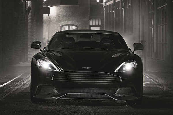 Aston Martin Vanquish  Carbon Edition