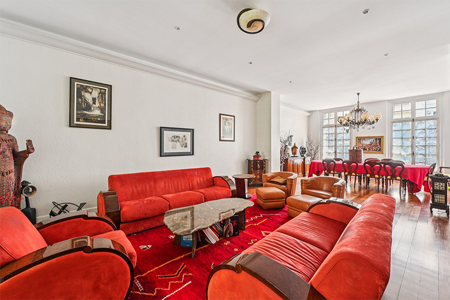 Vaneau private Collection