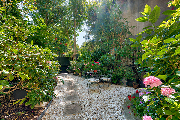 Luxury property magazine - Article Luxury open to the sky - main Photo