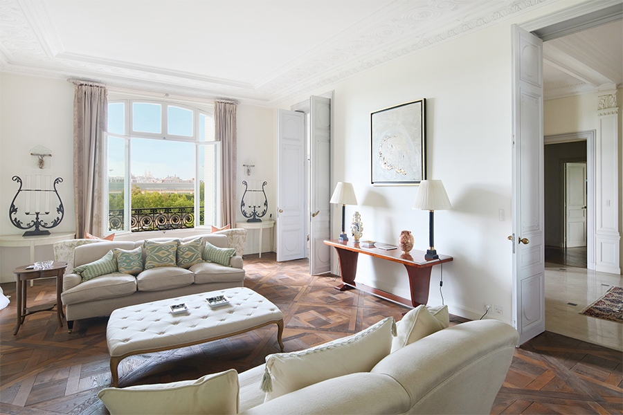 Luxury property magazine - Article Anatole-France - main Photo