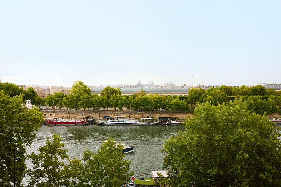 Luxury property magazine - Article Anatole-France - main Photo