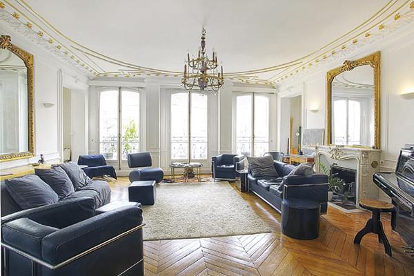 Prestige properties in Paris