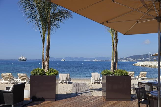 Plage étoilée au Cap d’Antibes Beach Hôtel