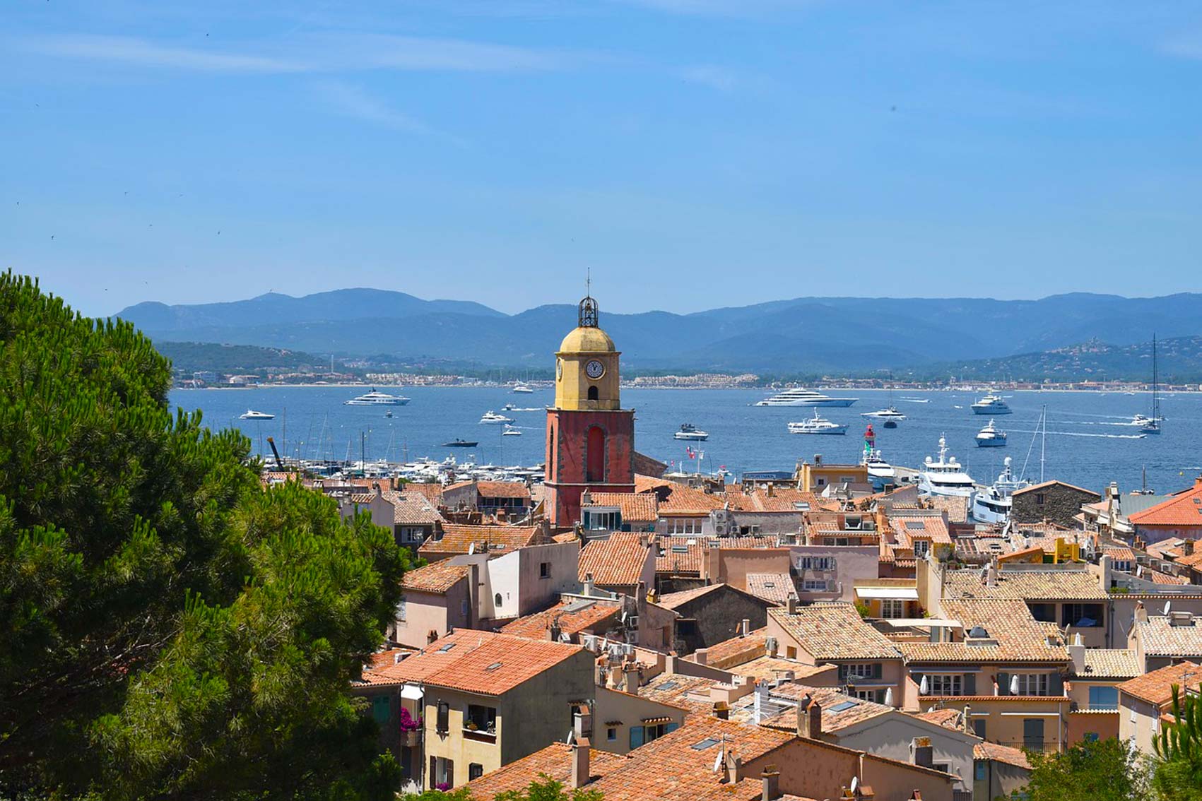 Region of Var - Golfe de St-Tropez : find your exceptional property among our 2172 prestigious sales and rental advertisements