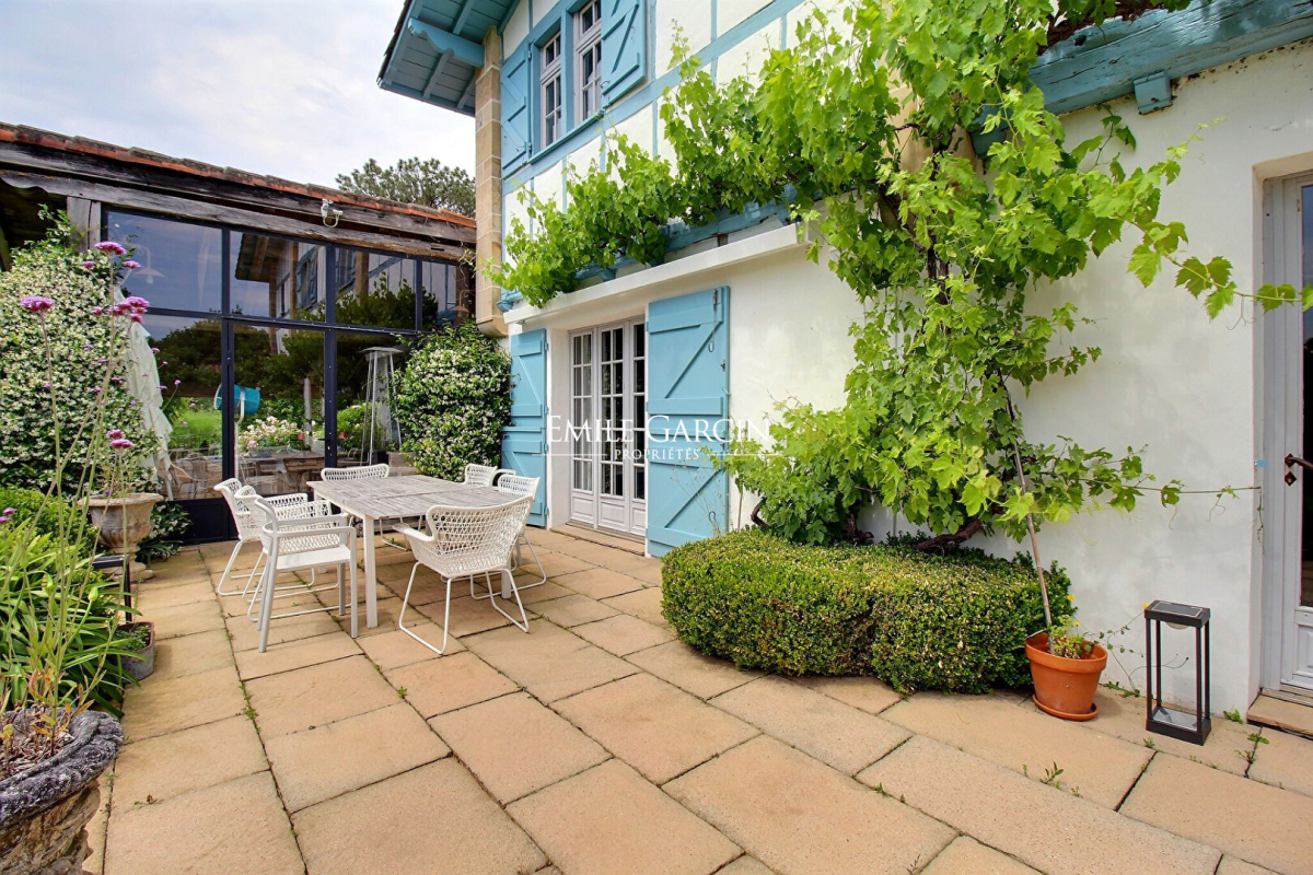 House, luxury and prestige, for rental Biarritz 7 main rooms 500m²