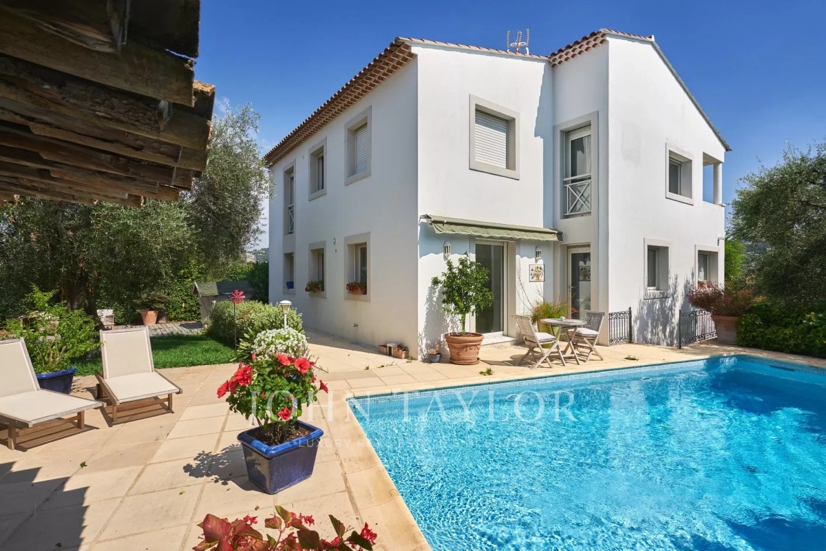 Maison de luxe à vendre à Cannes, 1 590 000 €, Photo 1