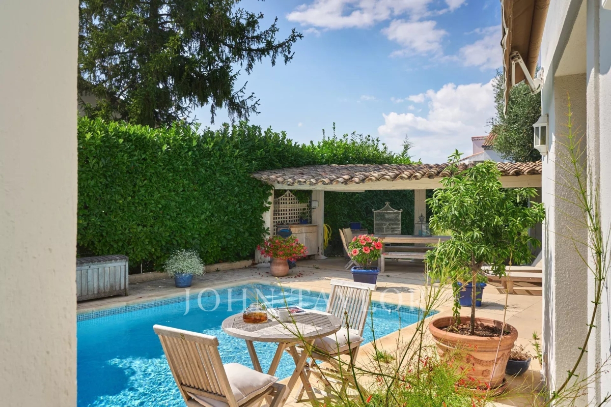 Maison de luxe à vendre à Cannes, 1 590 000 €, Photo 2