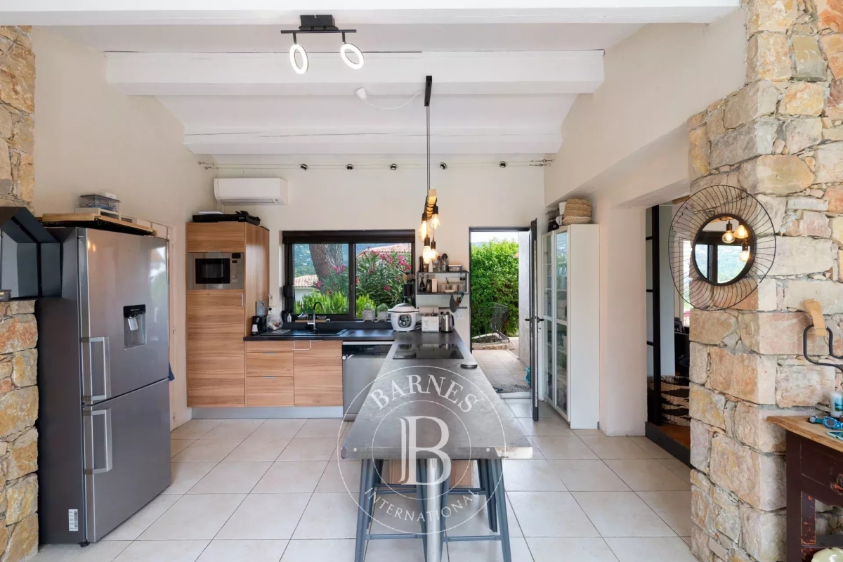 Maison de luxe à vendre à Peymeinade, 875 000 €, Photo 3