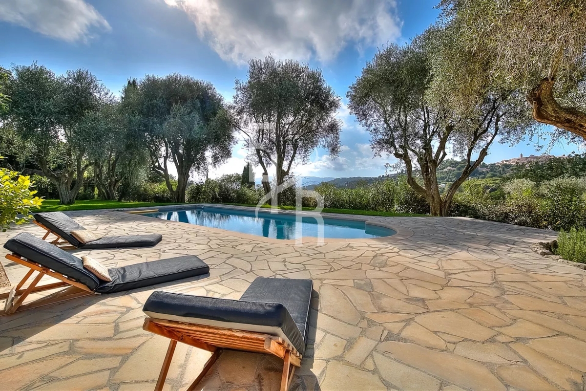 Luxury House for sale in Mougins, 2 200 000 €, Photo 1