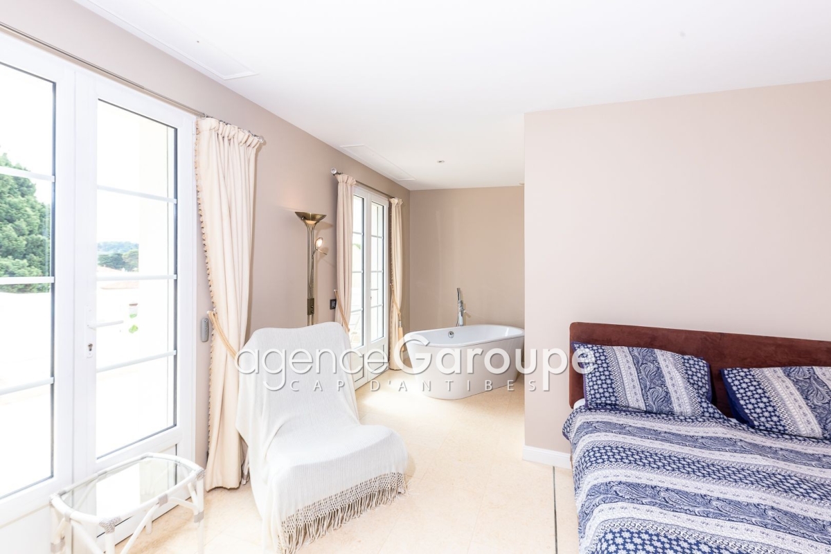 Luxury House for sale in Cap d'Antibes, 3 937 000 €, Photo 6