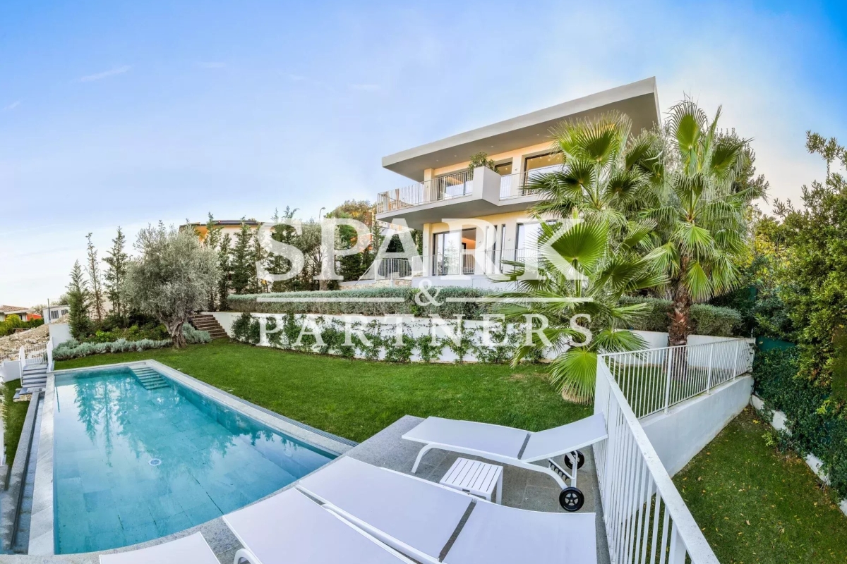 Luxury House for sale in Roquebrune-Cap-Martin, 3 500 000 €, Photo 1