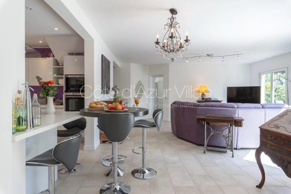 Maison de luxe à louer à Valbonne, 3 500 €, Photo 4