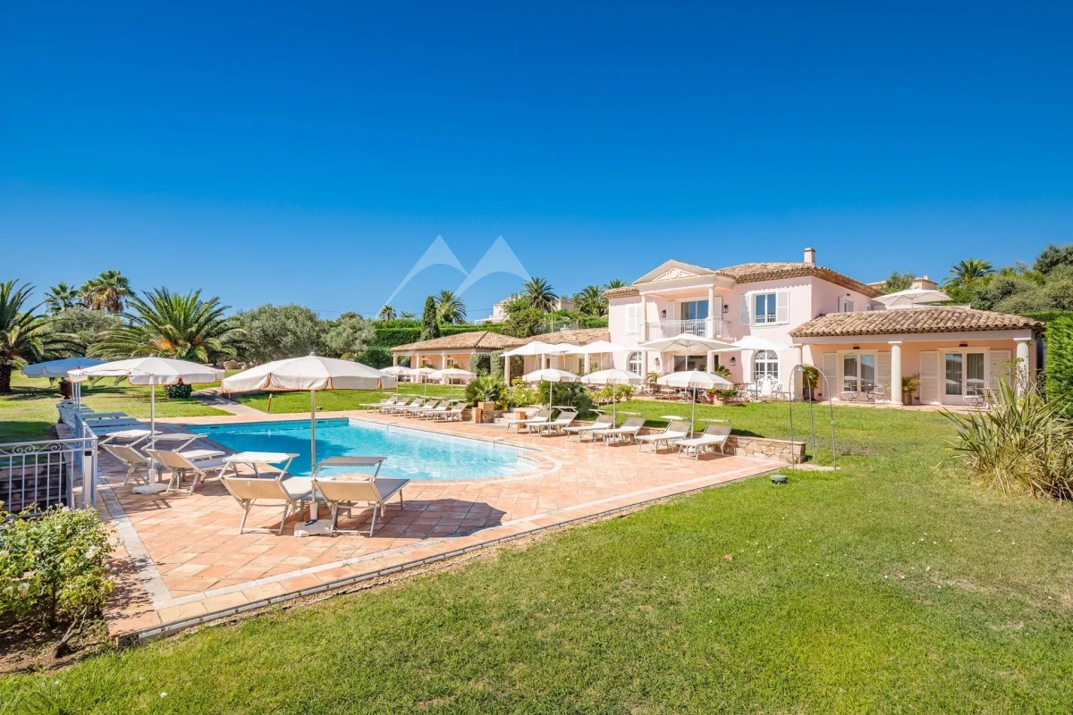 Luxury House for sale in Grimaud, 6 735 000 €, Photo 2
