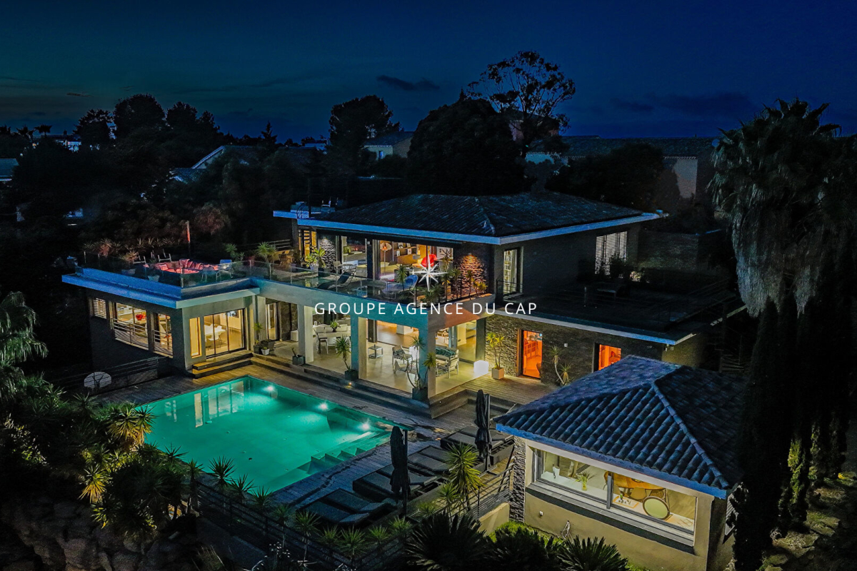 Luxury House for sale in Saint-Raphaël, 2 890 000 €, Photo 2