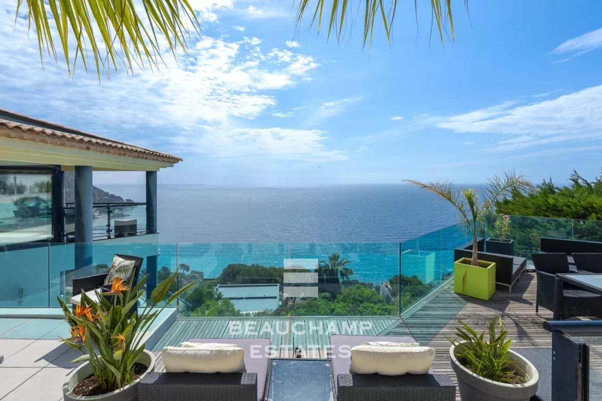 Luxury House for sale in Èze, 9 500 000 €, Photo 1