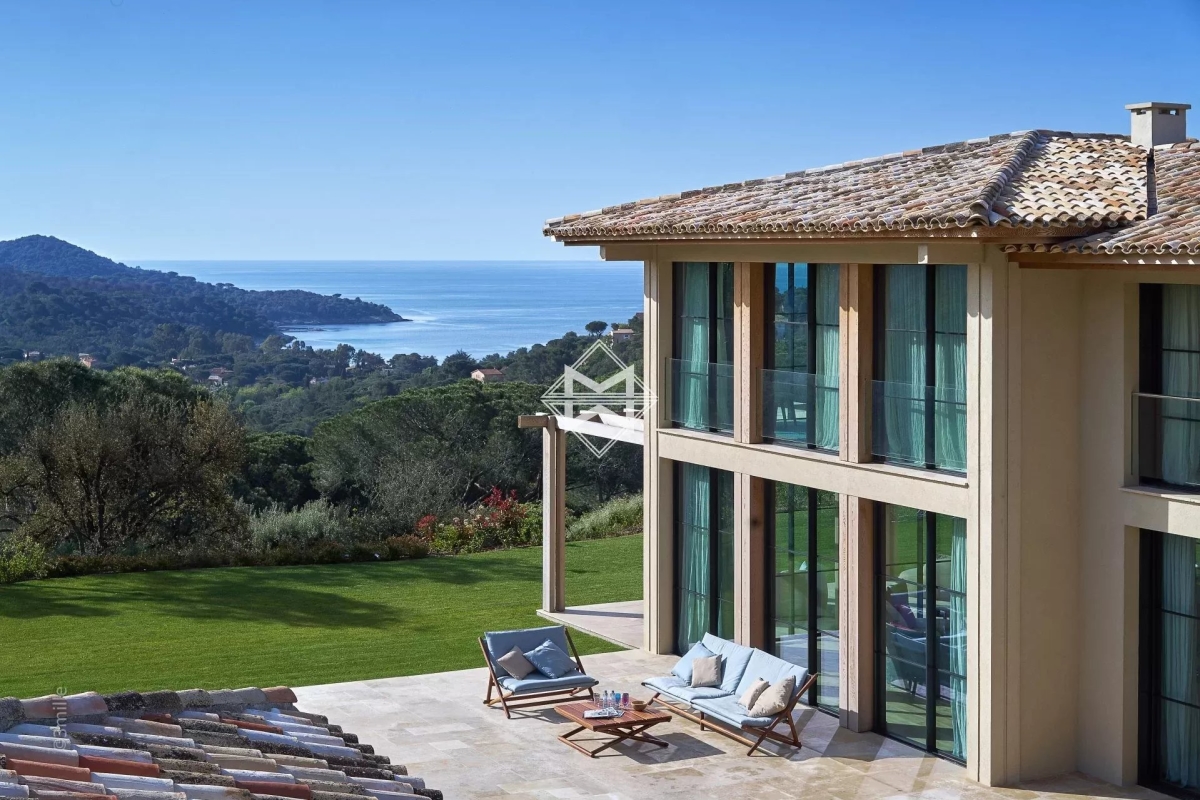 Luxury House for sale in La Croix-Valmer, 31 800 000 €, Photo 3