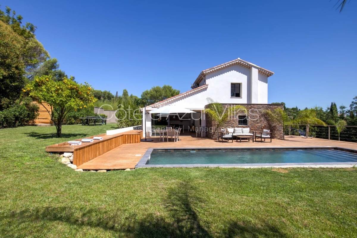 Maison de luxe à louer à Mougins, 7 000 €, Photo 1