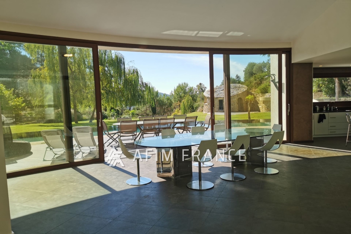 Maison de luxe à louer à Peille, 10 000 €, Photo 4