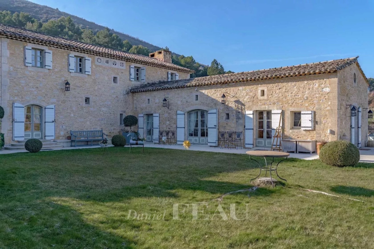 Maison de luxe à vendre à Bonnieux, 2 690 000 €, Photo 1