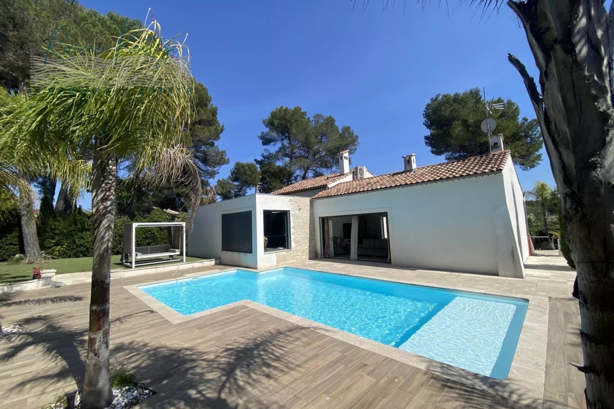 Maison de luxe à vendre à Mougins, 1 550 000 €, Photo 1