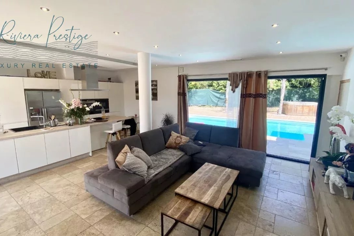 Maison de luxe à vendre à Mougins, 1 550 000 €, Photo 6