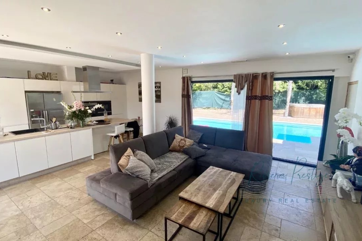 Maison de luxe à vendre à Mougins, 1 550 000 €, Photo 6