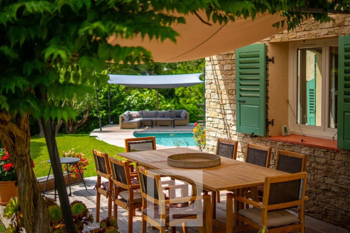 Maison de luxe à vendre à Mougins, 1 590 000 €, Photo 1