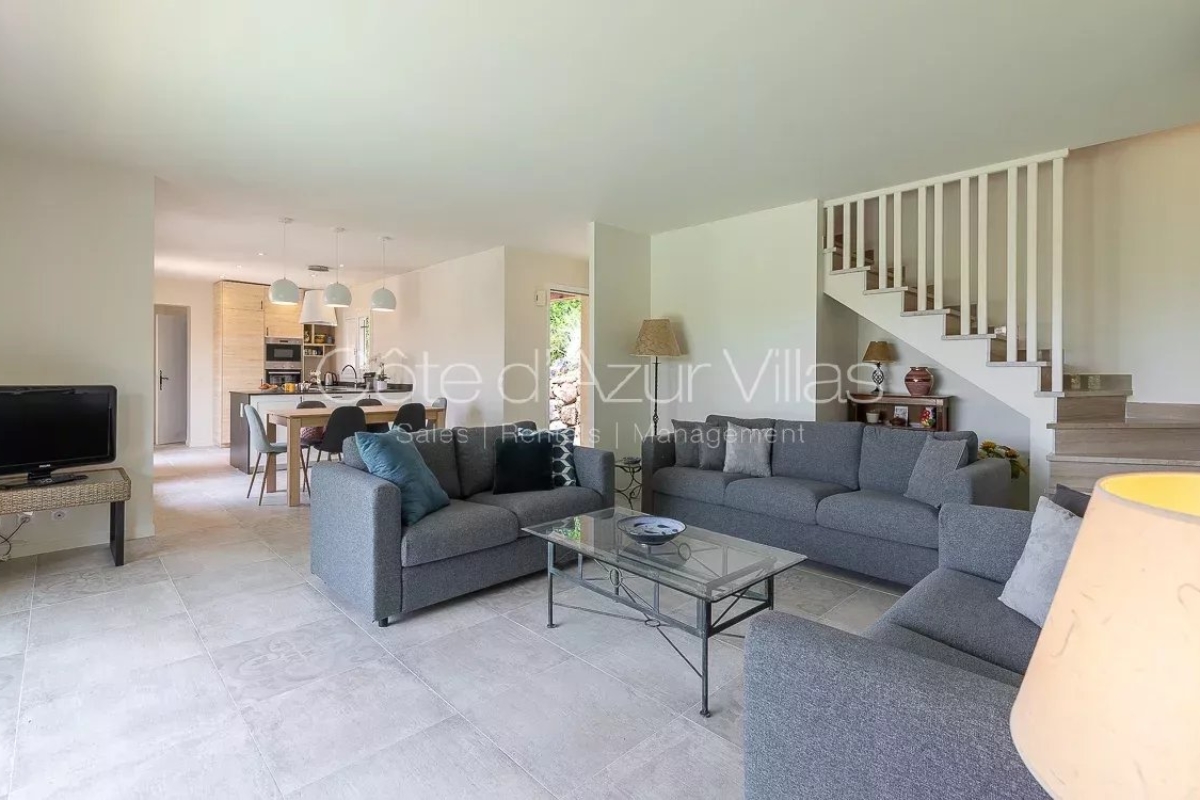 Luxury House for rental in Valbonne, 4 000 €, Photo 5