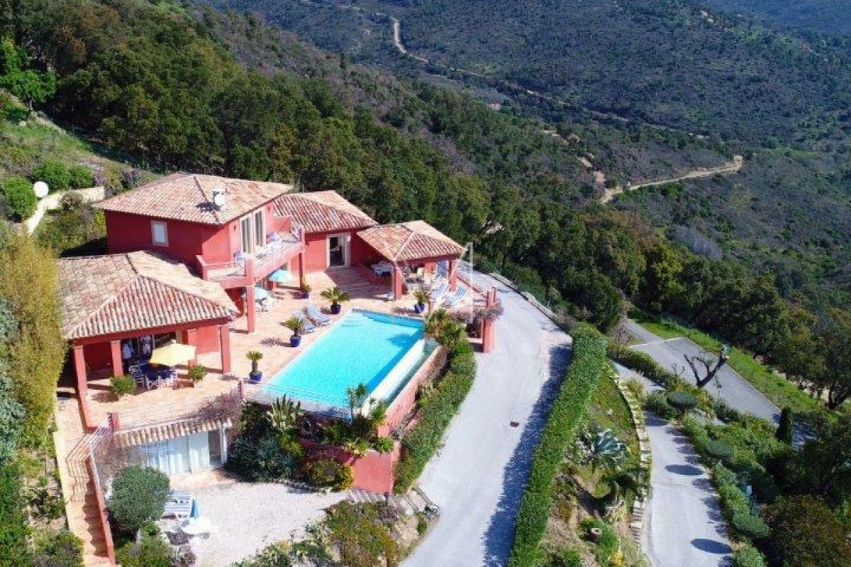 Maison de luxe à vendre à Sainte-Maxime, 2 625 000 €, Photo 1