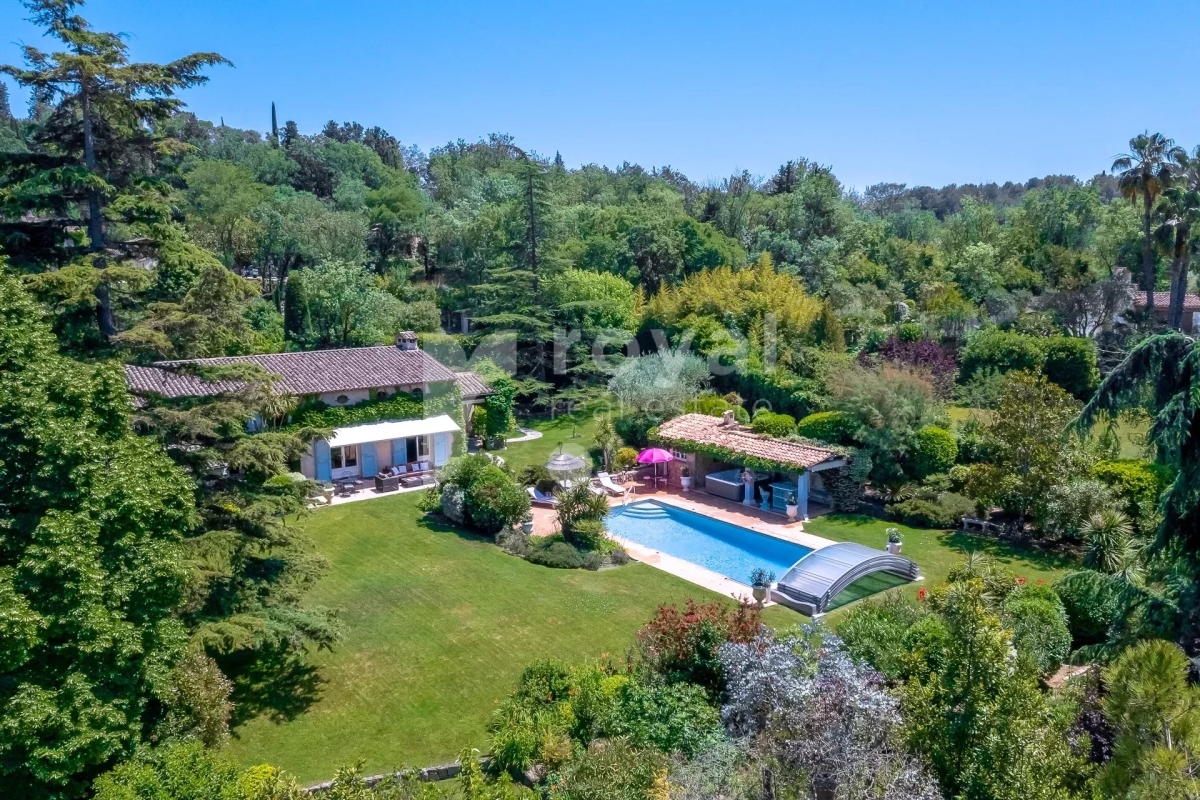 Luxury House for sale in Châteauneuf-Grasse, 3 190 000 €, Photo 1