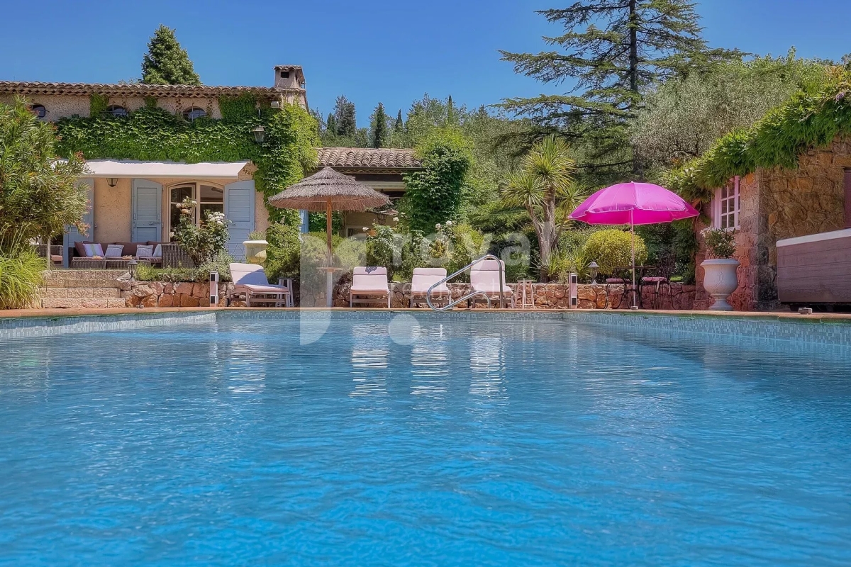 Luxury House for sale in Châteauneuf-Grasse, 3 190 000 €, Photo 2