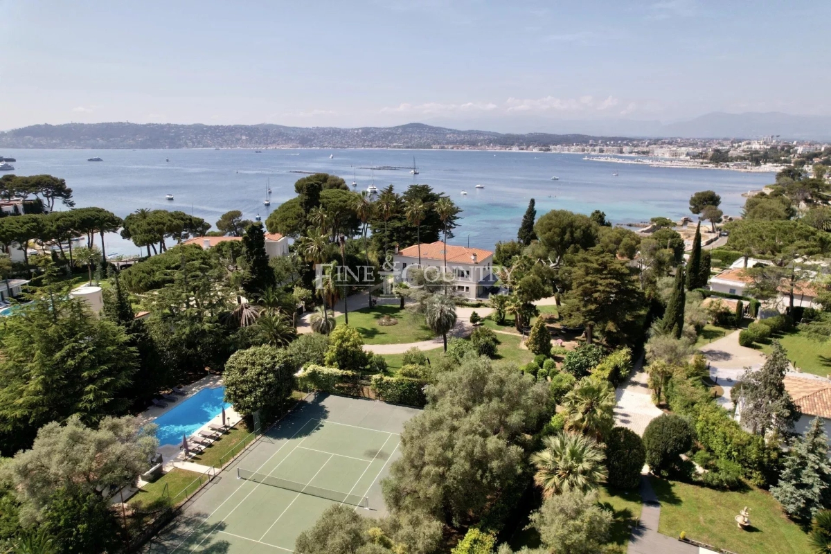 Maison de luxe à vendre à Cap d'Antibes, 19 950 000 €, Photo 1