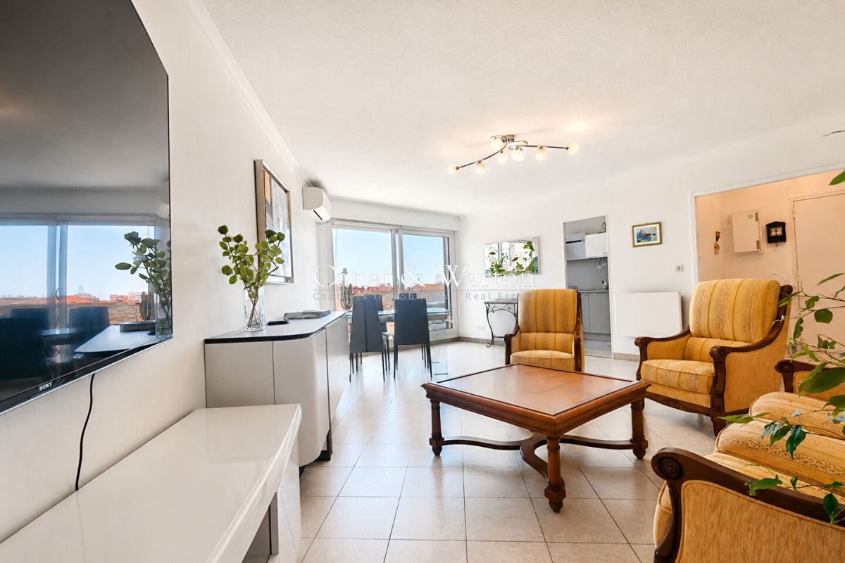 Luxury Apartment for sale in Saint-Raphaël, 495 000 €, Photo 4