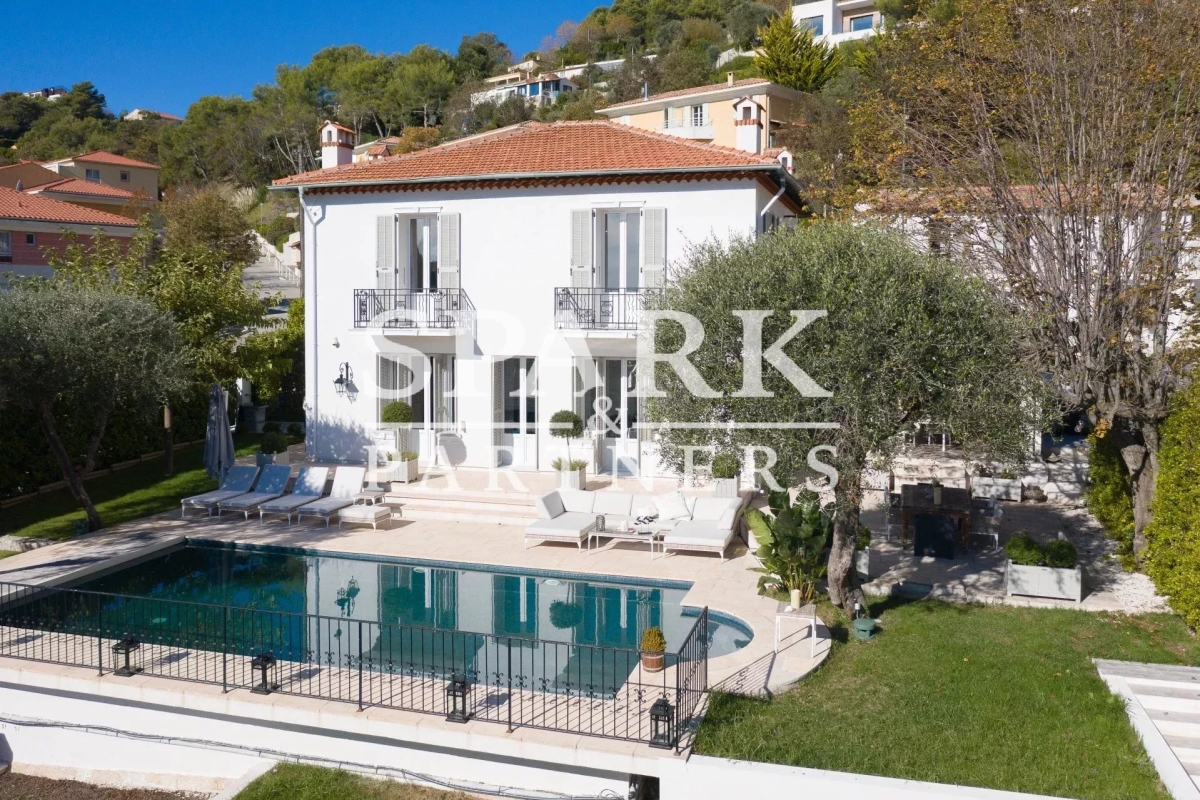 Luxury House for sale in Èze, 3 900 000 €, Photo 5