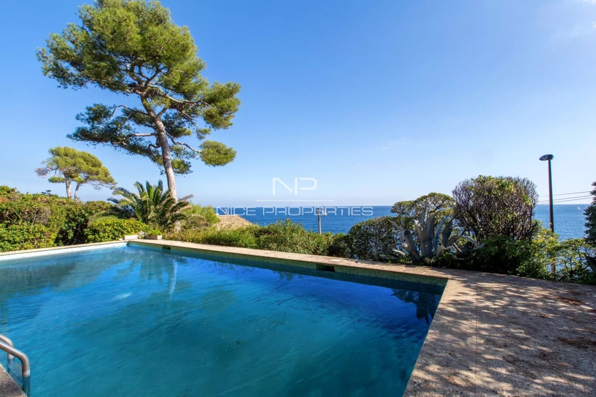 House, luxury and prestige, for sale Cap d'Antibes 9 main rooms 262m² 2691222
