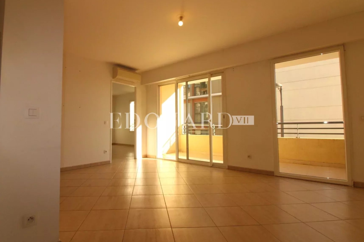 Appartement de luxe à vendre à Roquebrune-Cap-Martin, 283 000 €, Photo 2