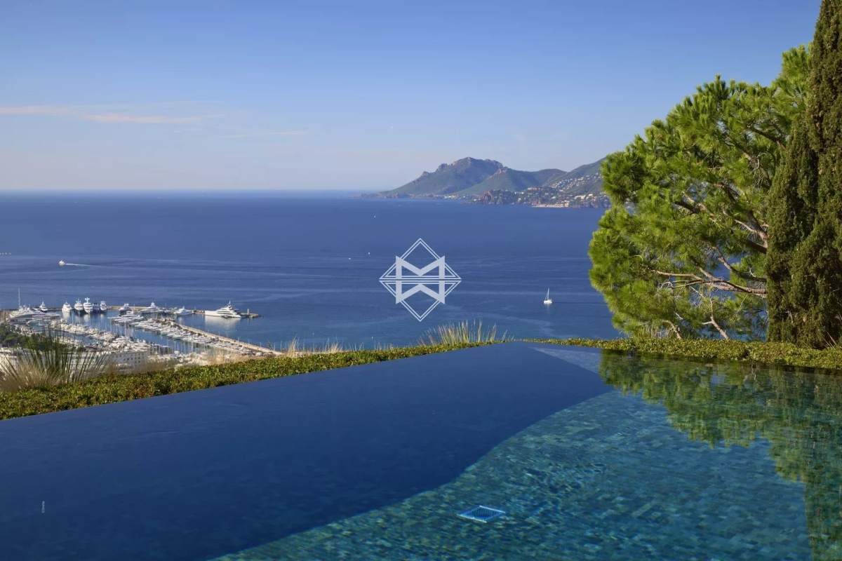 Maison de luxe à vendre à Cannes, 105 000 000 €, Photo 3