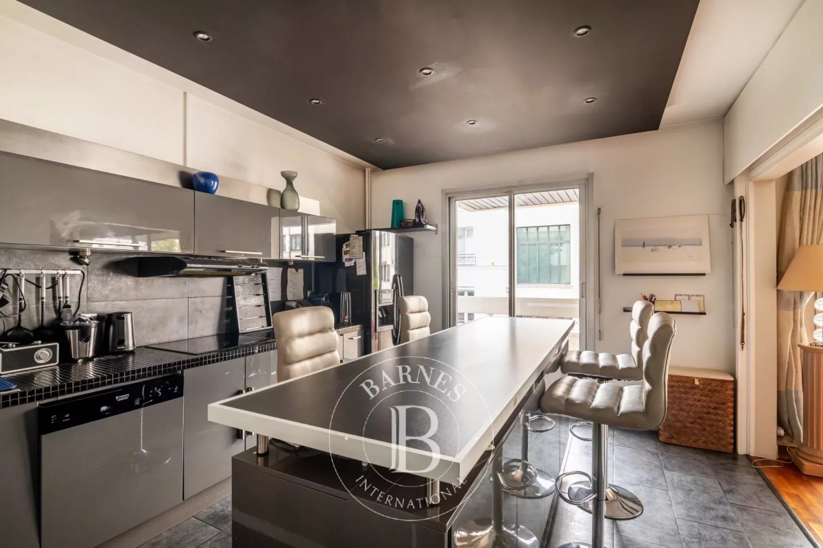 Luxury Apartment for sale in Neuilly-sur-Seine, 1 200 000 €, Photo 6