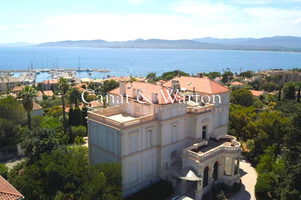 Luxury Apartment for sale in Saint-Raphaël, 499 000 €, Photo 2