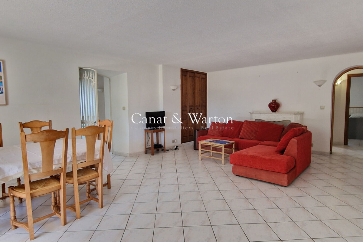 Luxury Apartment for sale in Saint-Raphaël, 499 000 €, Photo 3