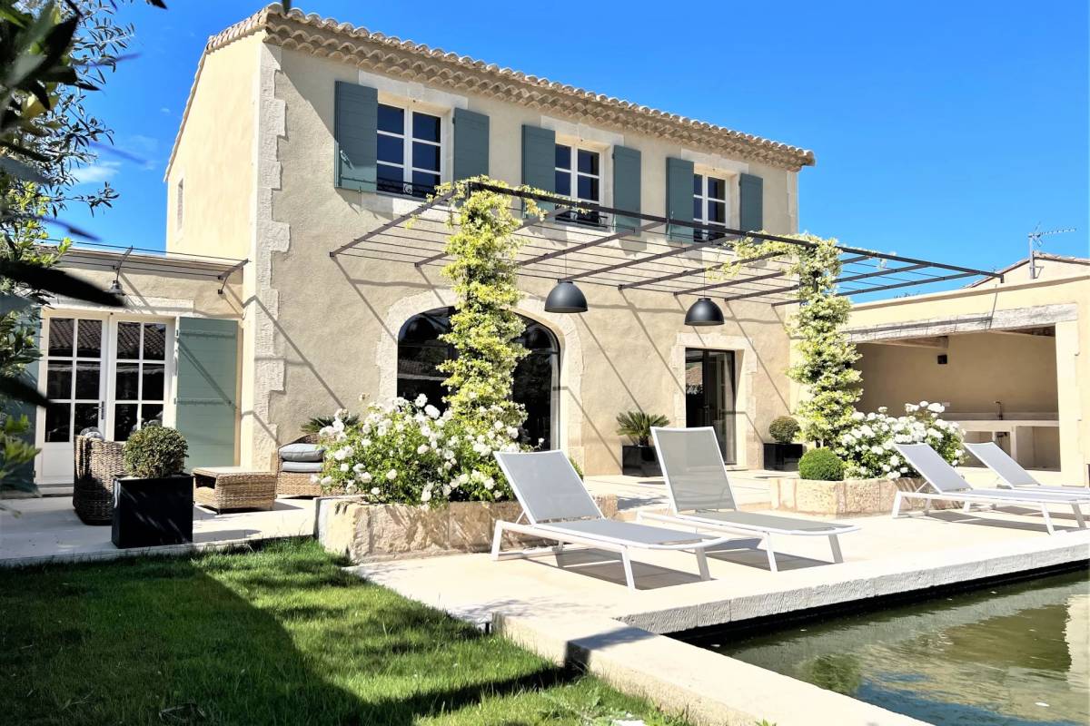 House, luxury and prestige, for sale SaintRémydeProvence 5 main rooms 140m² 2769337