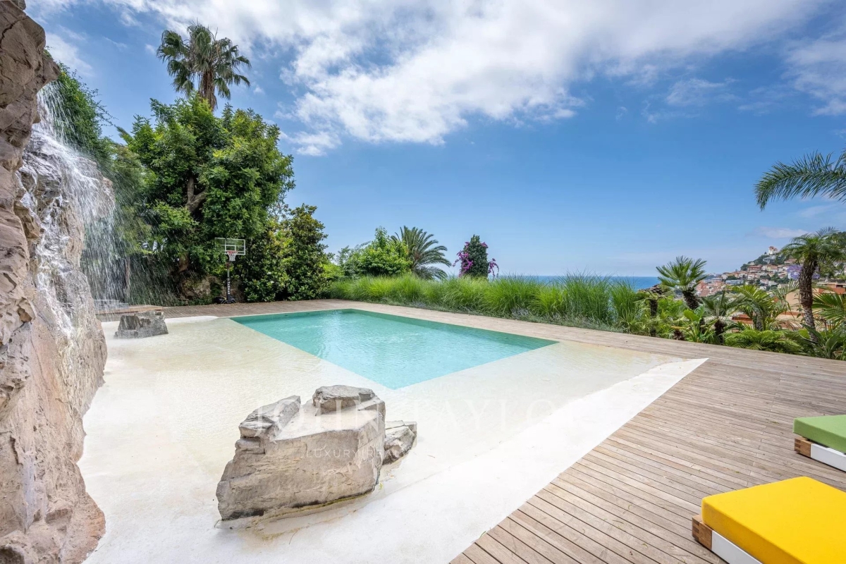 Maison de luxe à vendre à Roquebrune-Cap-Martin, 7 100 000 €, Photo 1