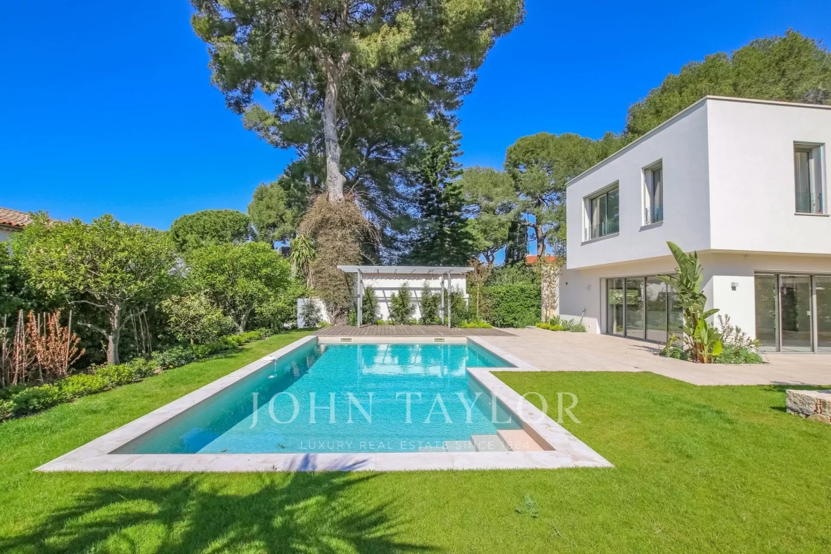Luxury House for sale in Cap d'Antibes, 4 200 000 €, Photo 2