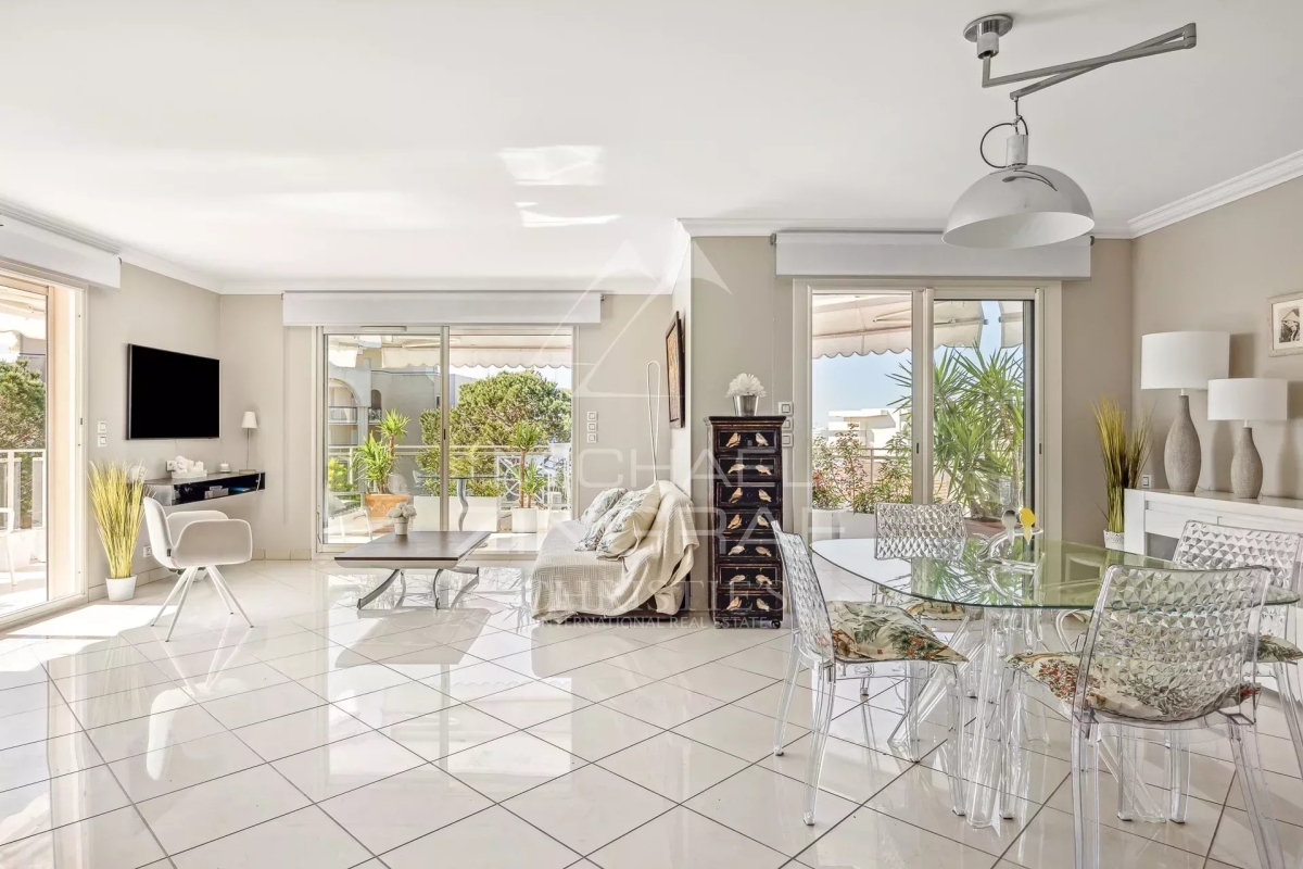 Appartement de luxe à vendre à Cannes, 1 680 000 €, Photo 2