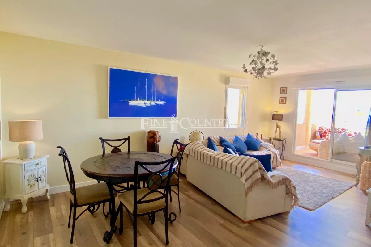 Luxury Apartment for sale in Mandelieu-la-Napoule, 429 000 €, Photo 4